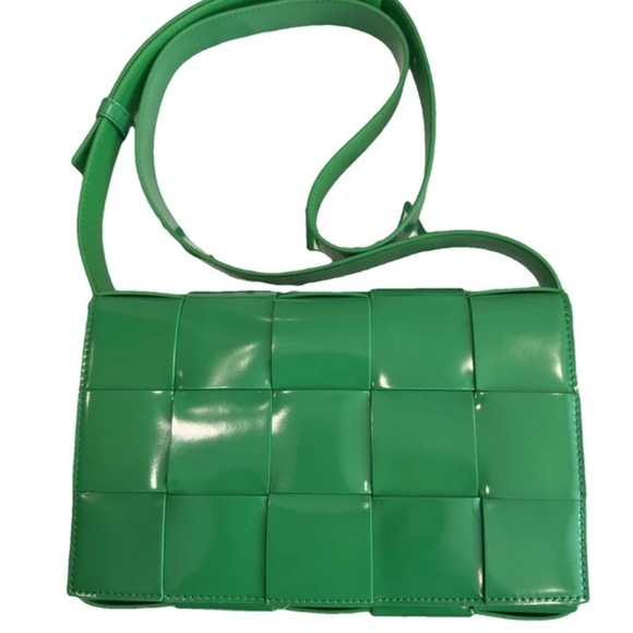 Bottega Veneta Patent Cassette Crossbody BNWT - Picture 3 of 12